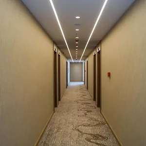 Red Hill 4*, Tirana Albania